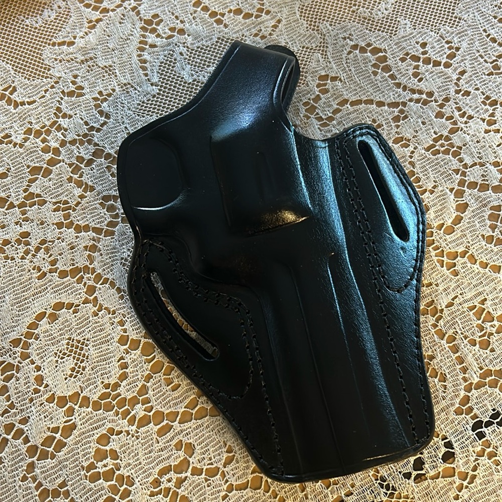 Leather gun holster